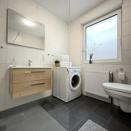 Citabria, Elegante Wohnung, 2 Schlafzimmer, Ueberdachte Terrasse Apartmán *