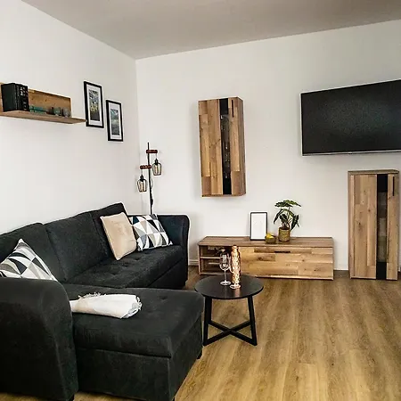 דירה Citabria, Elegante Wohnung, 2 Schlafzimmer, Ueberdachte Terrasse קלופנבורג